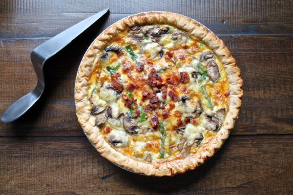 Easy Quiche Recipe with Asparagus, Mushrooms, and Cheddar