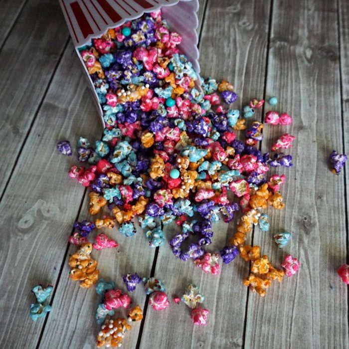I feel like this is the recipe I have been waiting for my whole life. Seriously, I think I need some kind of award–maybe a unicorn sticker–that says “I made Unicorn Popcorn.