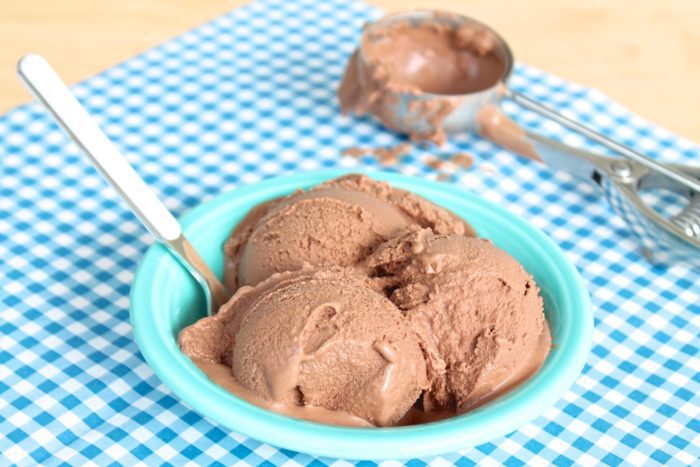 chocolate-cocoanut-milk-ice-cream