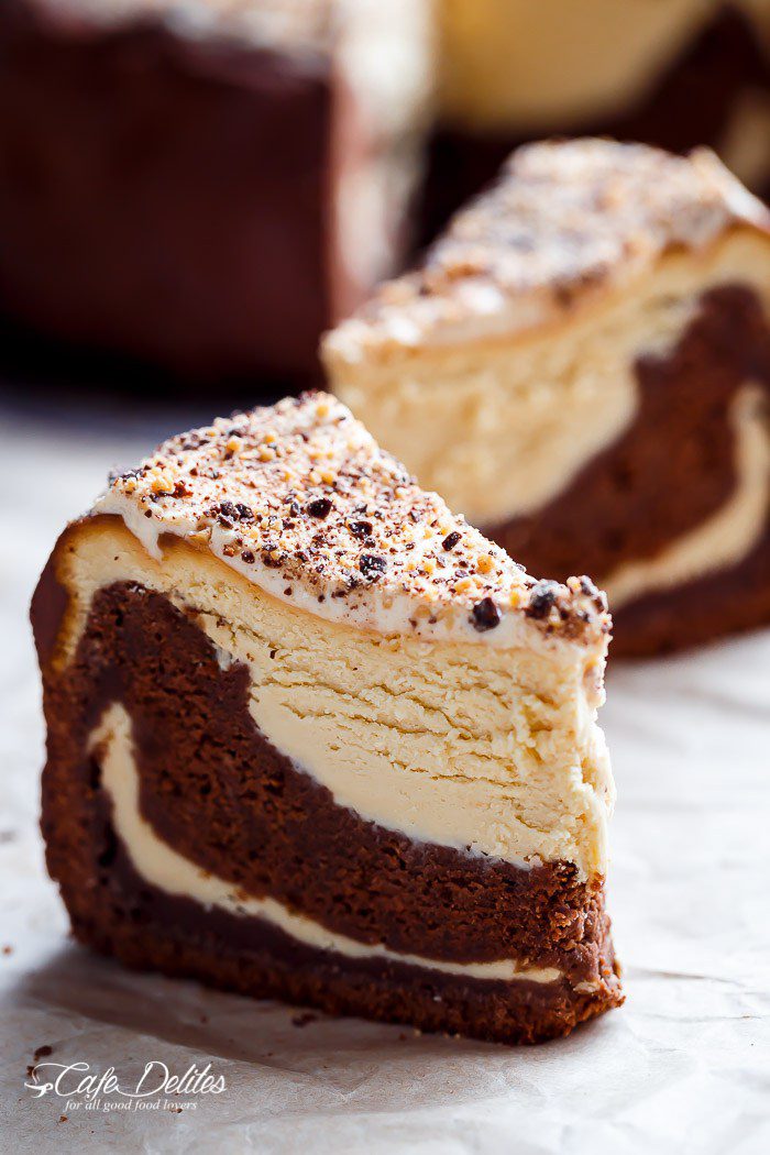 chocolate peanut butter cheesecake cake made in the one pan! creamy peanut butter cheesecake bakes on top of a fudgy chocolate cake for the ultimate dessert!