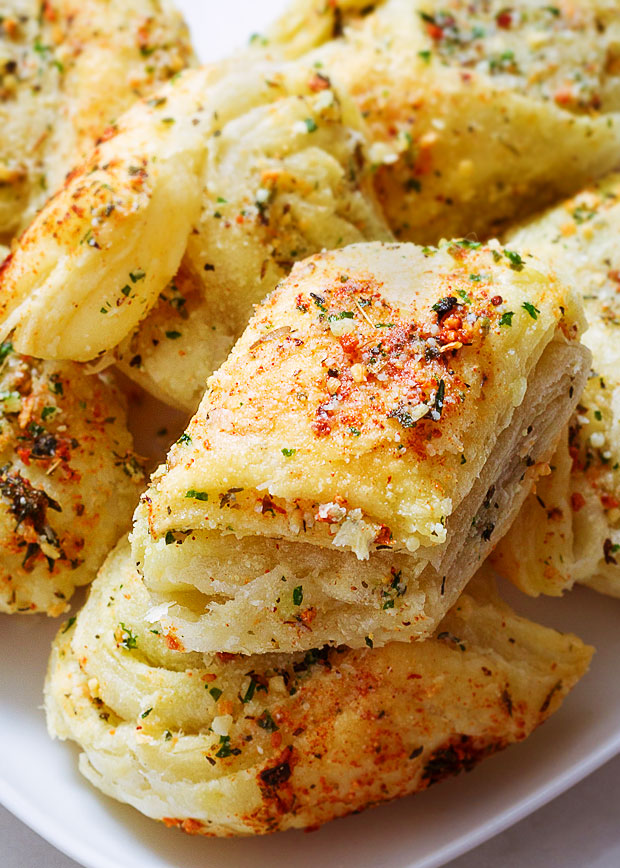 garlic-parmesan-puff