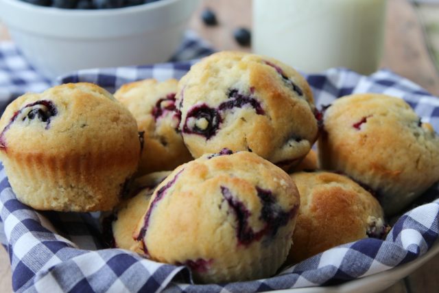 blueberry-muffins