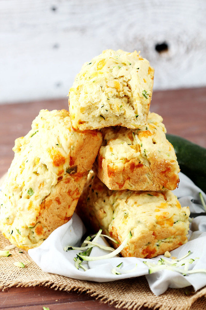 cheesy-garlic-zucchini-bread