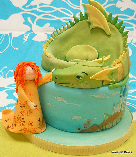dragon-cake