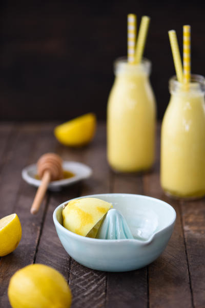 This Lemon Smoothie is a great way to kick start your day. Bright and completely delicious!