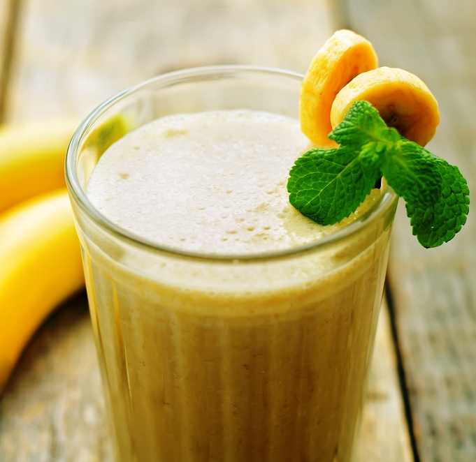 Thick homemade banana milk shake recipe.