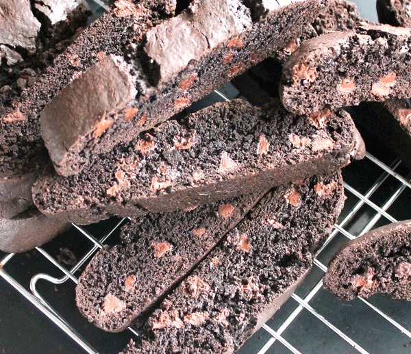 a-double-chocolate-biscotti
