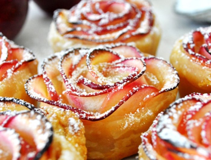 Apple roses