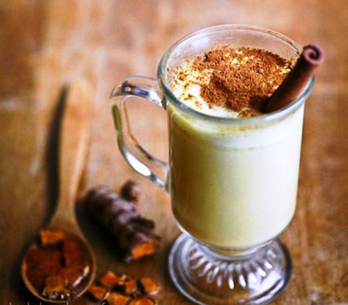 Healthy tumeric milk shake