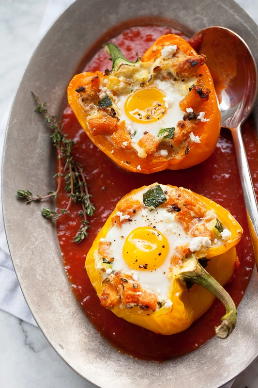 baked-eggs-peppers