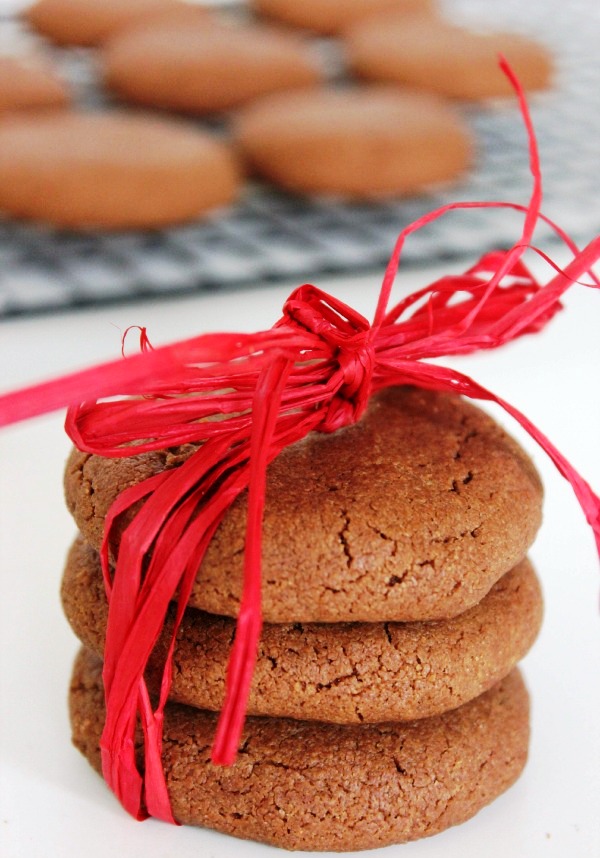 4 ingredient chocolate peanut butter cookies recipe