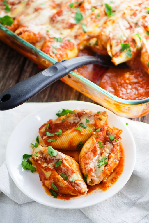 Cheese stuffed shells