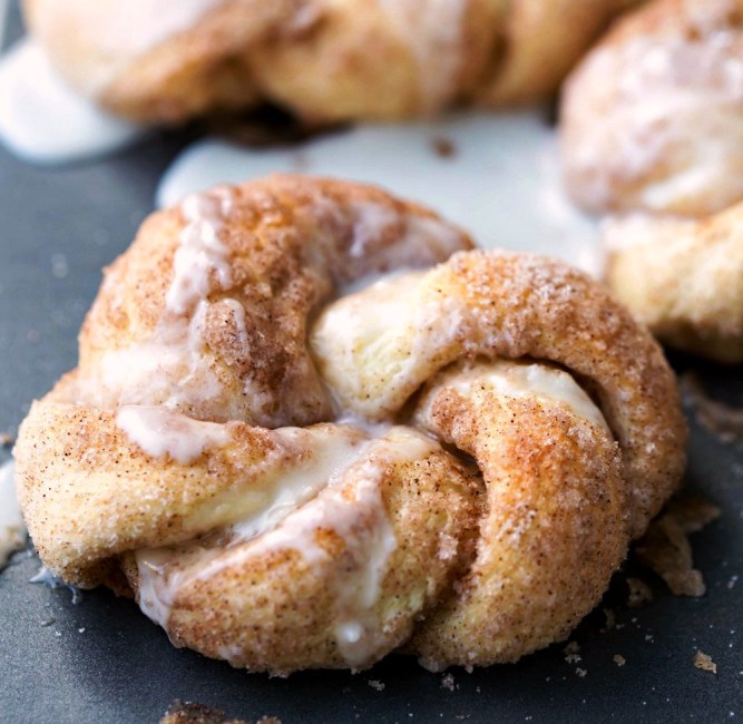 30 minute cinnamon sugar knots