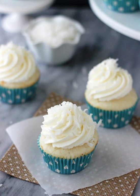  Coconut cream pie cupcakes