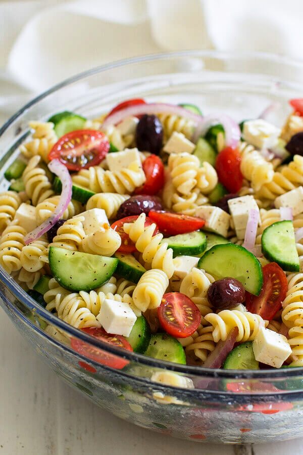 Easy greek pasta salad