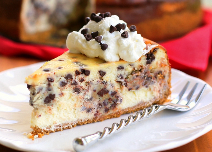 Chocolate chip cookie dough cheesecake