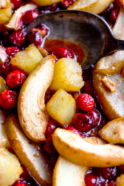 Easy spiced hot fruit bake