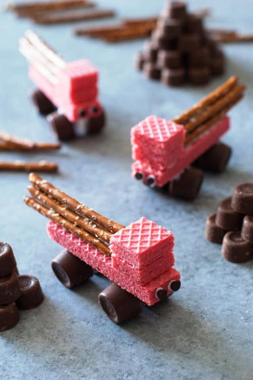  Easy edible construction trucks