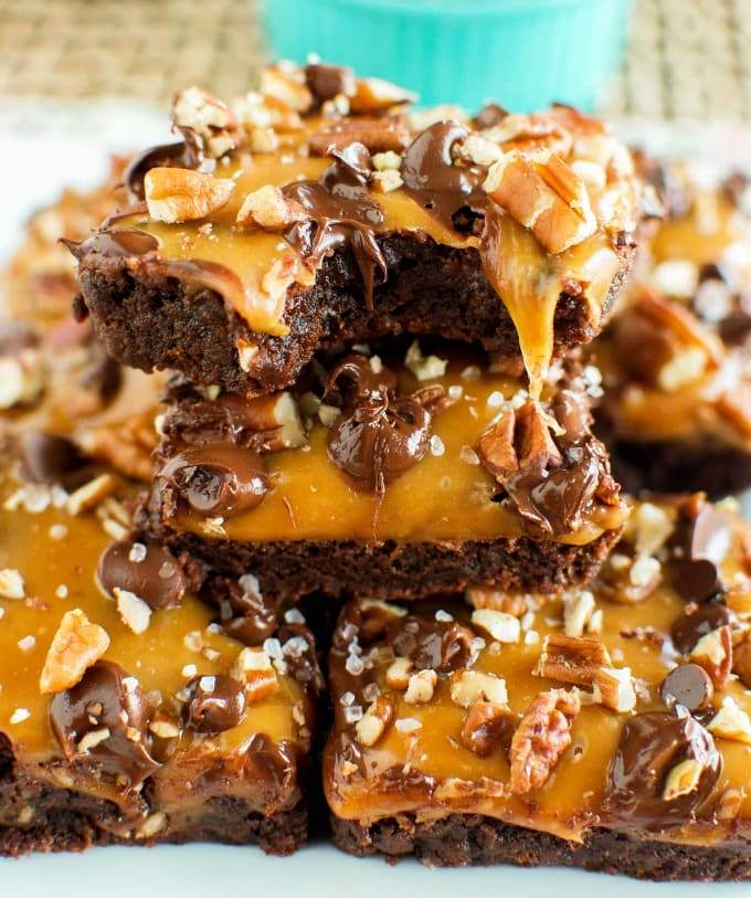 Easy salted caramel turtle brownies