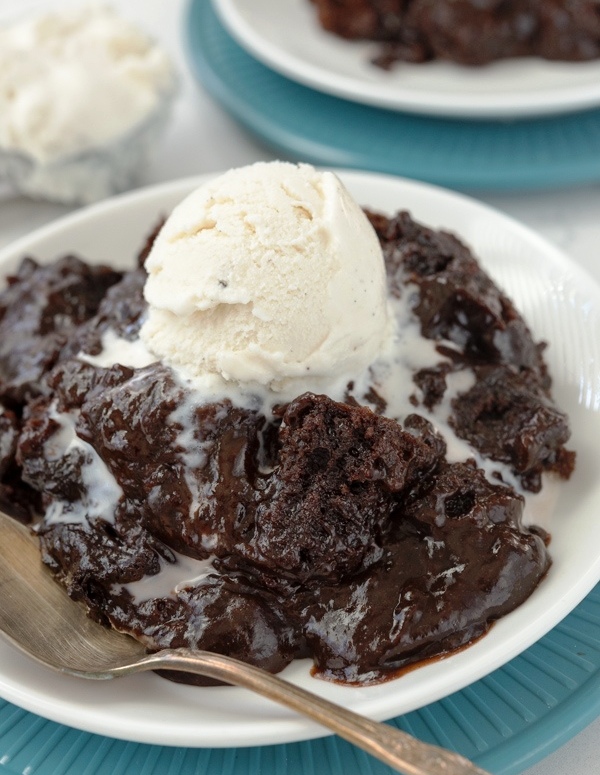 Slow cooker brownie pudding