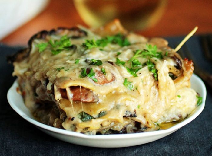 Easy mushroom and spinach vegetarian lasagna
