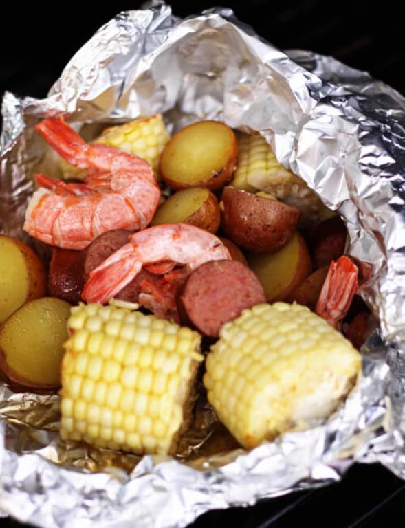 Cajun style grill foil packets