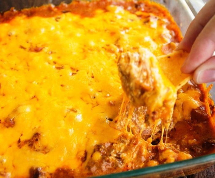 Chili cheese dog dip