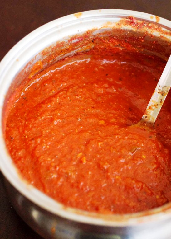 homemade marinara sauce.