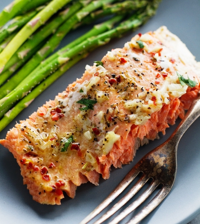 Baked salmon in garlic and butter foiled