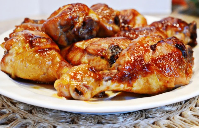 Sweet and salty baked chicken legs with a hint of garlic