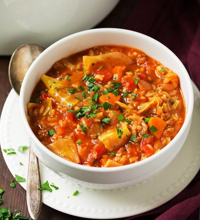 The best Cabbage Roll Soup recipe! You get all the flavors of cabbage rolls with out all the hassle, it’s easy to make and deliciously flavorful. A tasty new recipe to add to the dinner rotation!