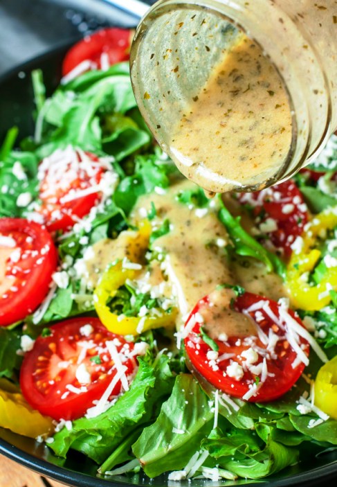 Super easy homemade greek dressing