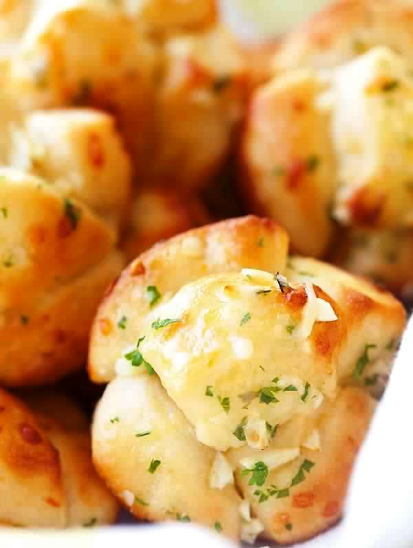Mini garlic monkey bread