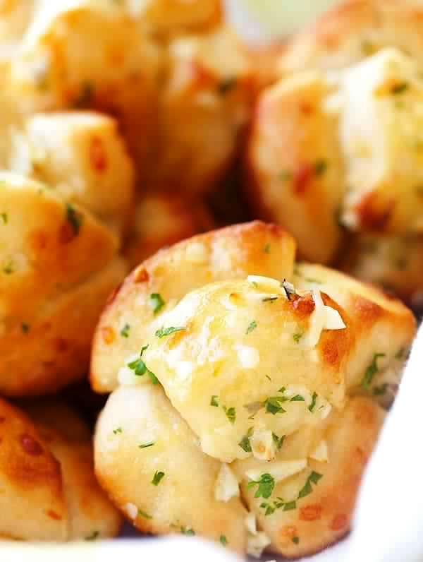 Mini garlic monkey bread