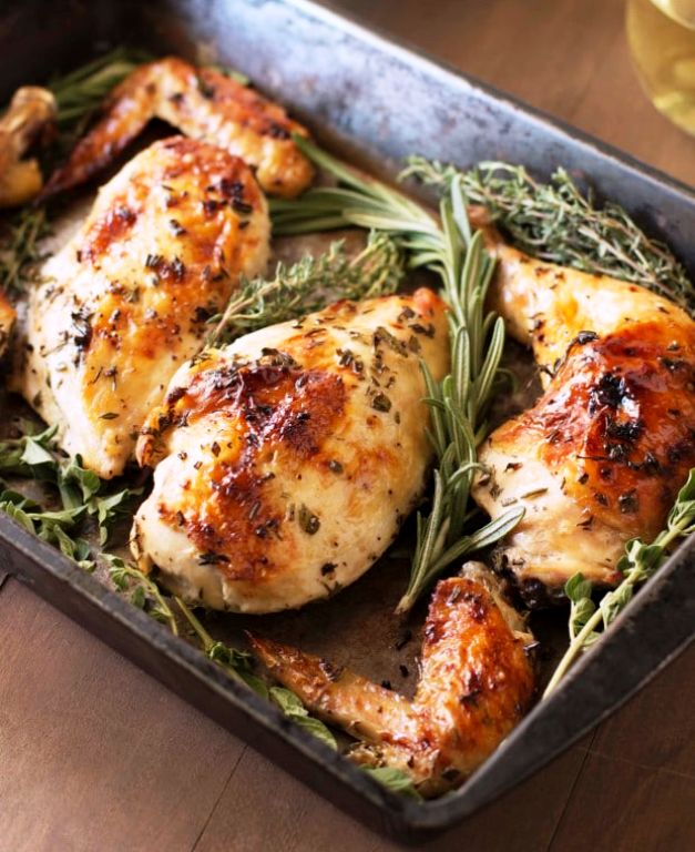 Roasted chicken with white wine & fresh herbs 