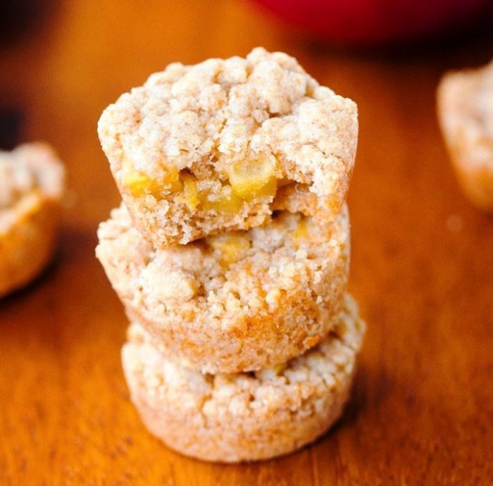Mini apple muffin pies