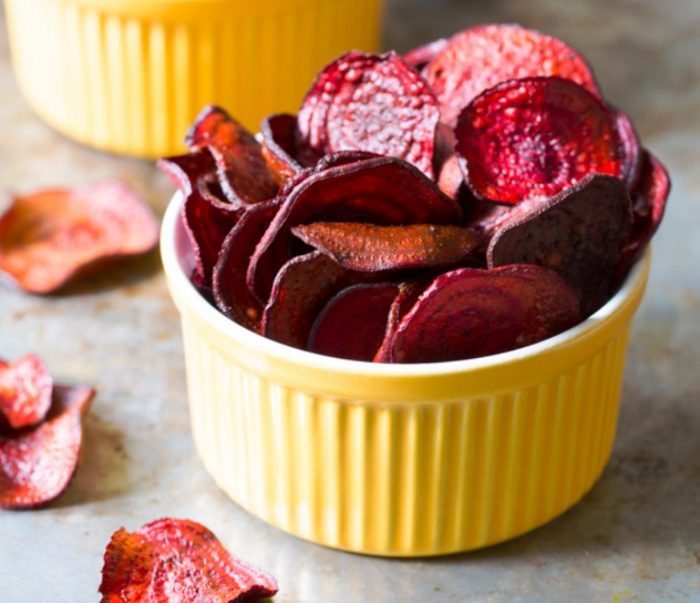 Oven-baked-beet-chips-recipe