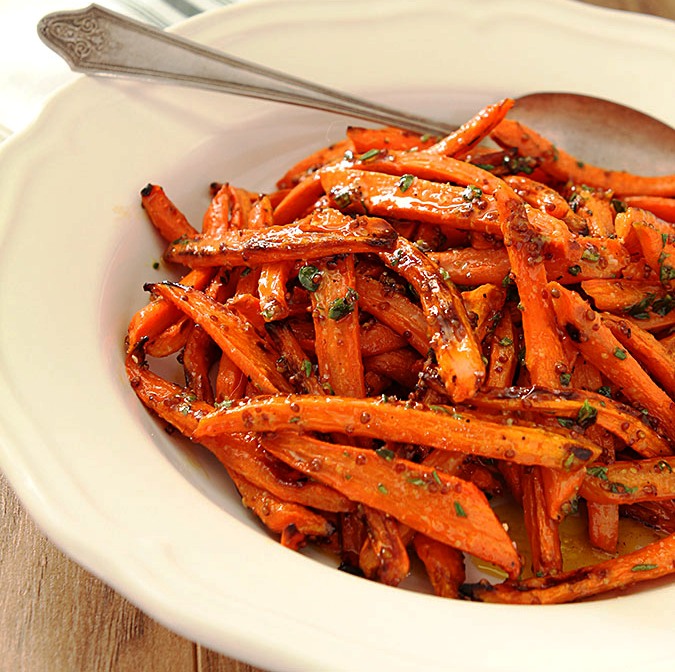 Roasted carrots with honey, rosemary and thyme