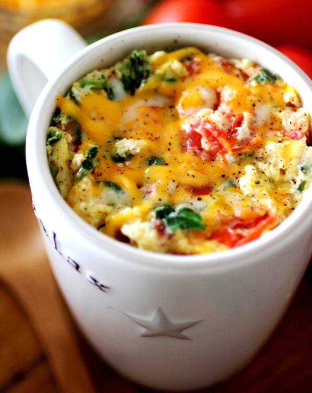 2 minute omelet in a mug