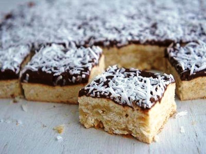 Lamington-slice