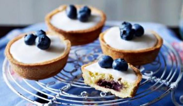 Mini_blueberry_bakewell