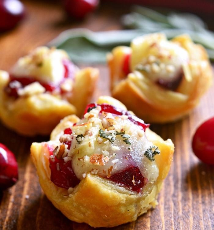 Chicken, cranberry & brie tartlets