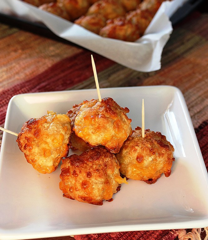 Spicy chicken cheese balls