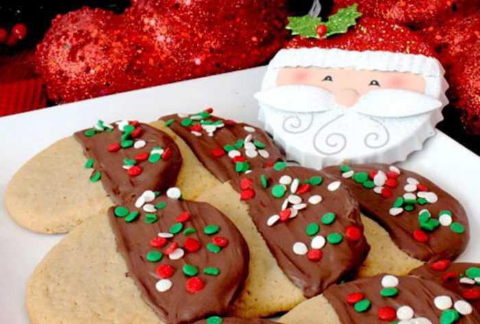 Chocolate-dipped-peanut-butter-christmas-cookies