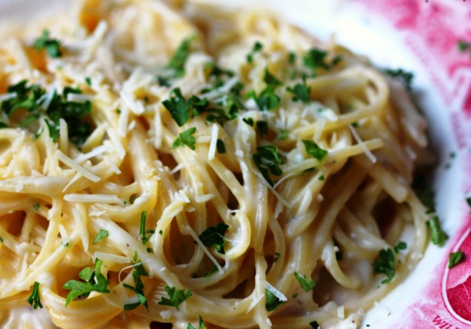 Creamy garlic pasta recipe