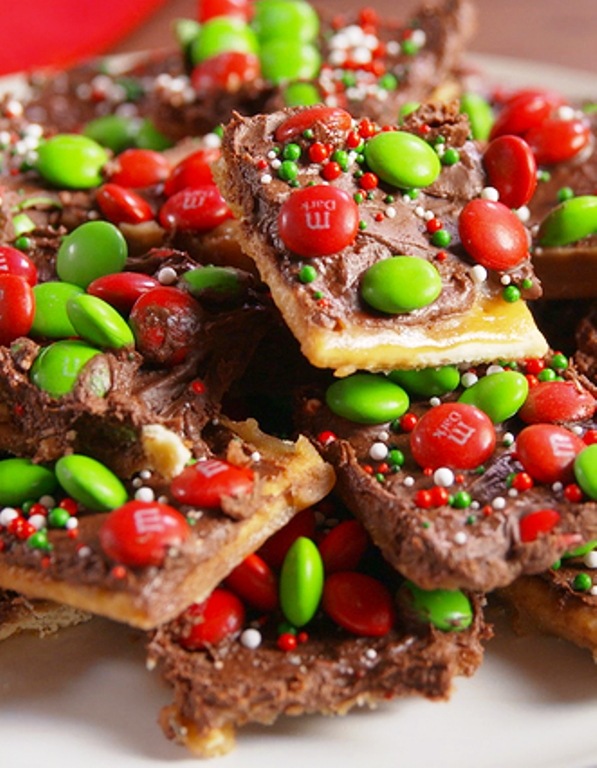 Holiday-crack-candy-recipe