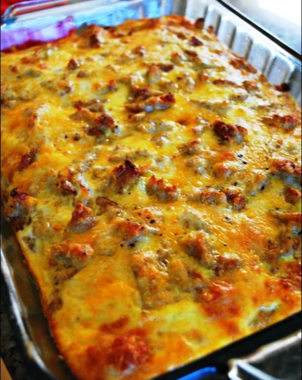 Sausage-egg-and-biscuit-breakfast-casserole