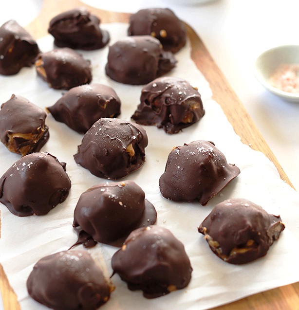 5-ingredient-salted-caramel-peanut-butter-truffles