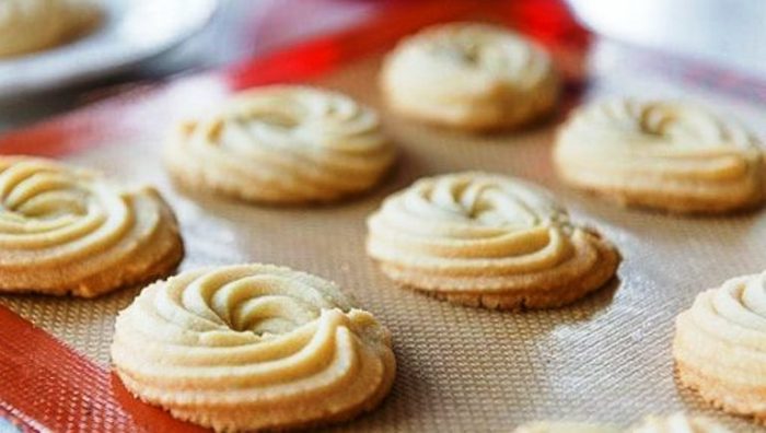 Butter-swirl-shortbread-cookies