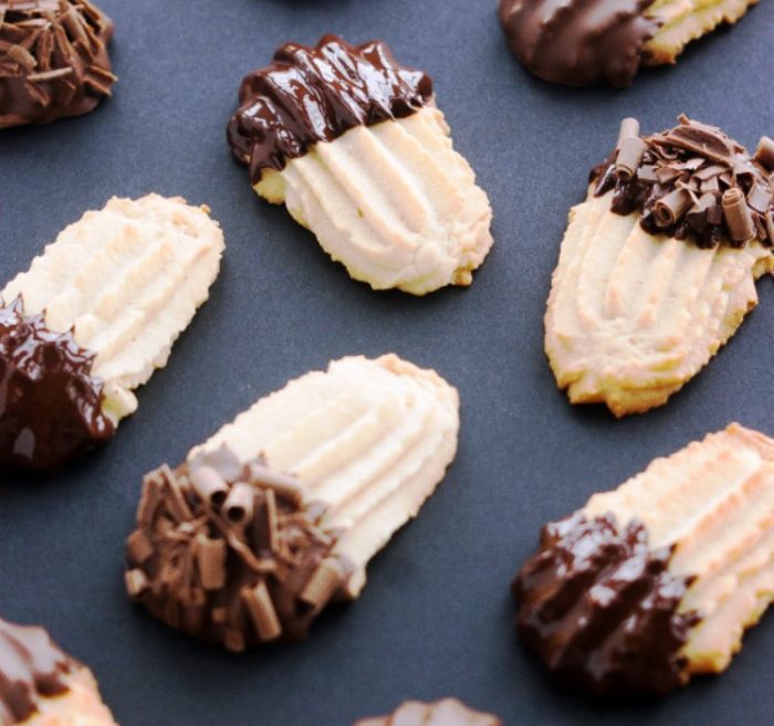 Chocolate-dipped-italian-butter-cookies